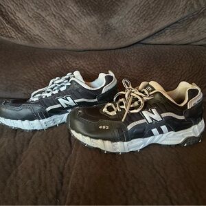 New Balance All Terrain 492 Black and Gray Sneakers, women’s size 5